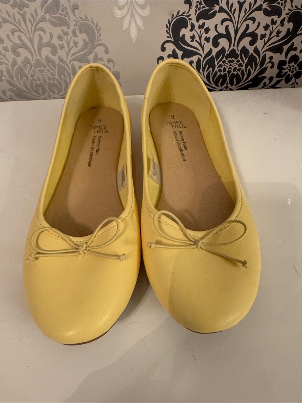 Ballet Flats with bow. Lemon yellow. NWOT